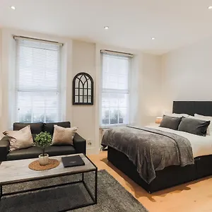 Olympic Park Apartment